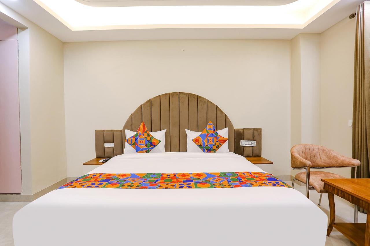Fabhotel Raahi Retreat Gurgáon Kültér fotó